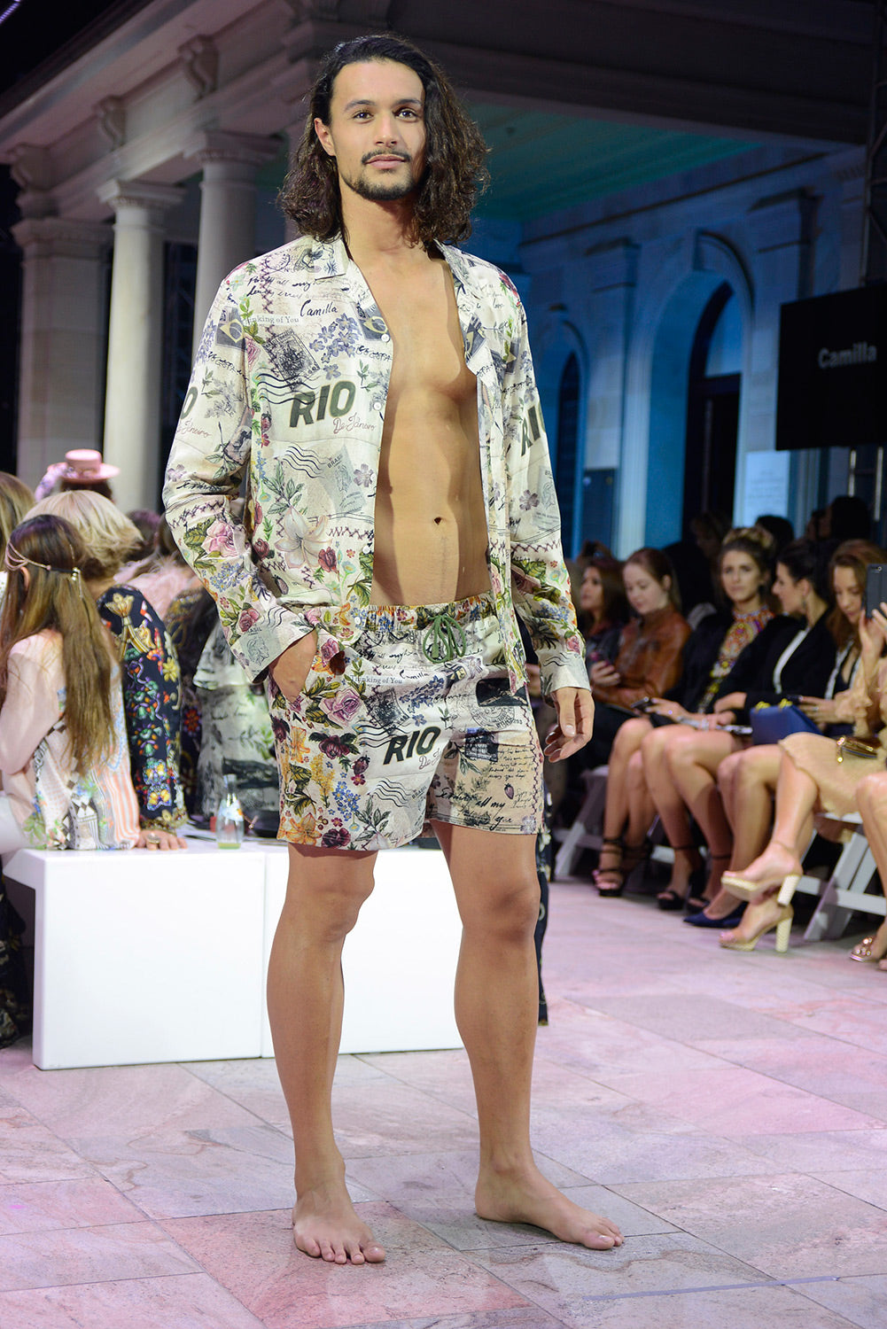 MEMORY LANE MENS ELASTIC WAIST BOARDSHORT