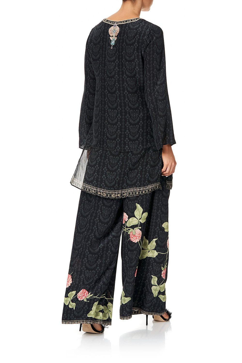 CAMILLA BLOUSE WITH SIDE SPLIT UNDERLAY PROVINCIAL PETAL