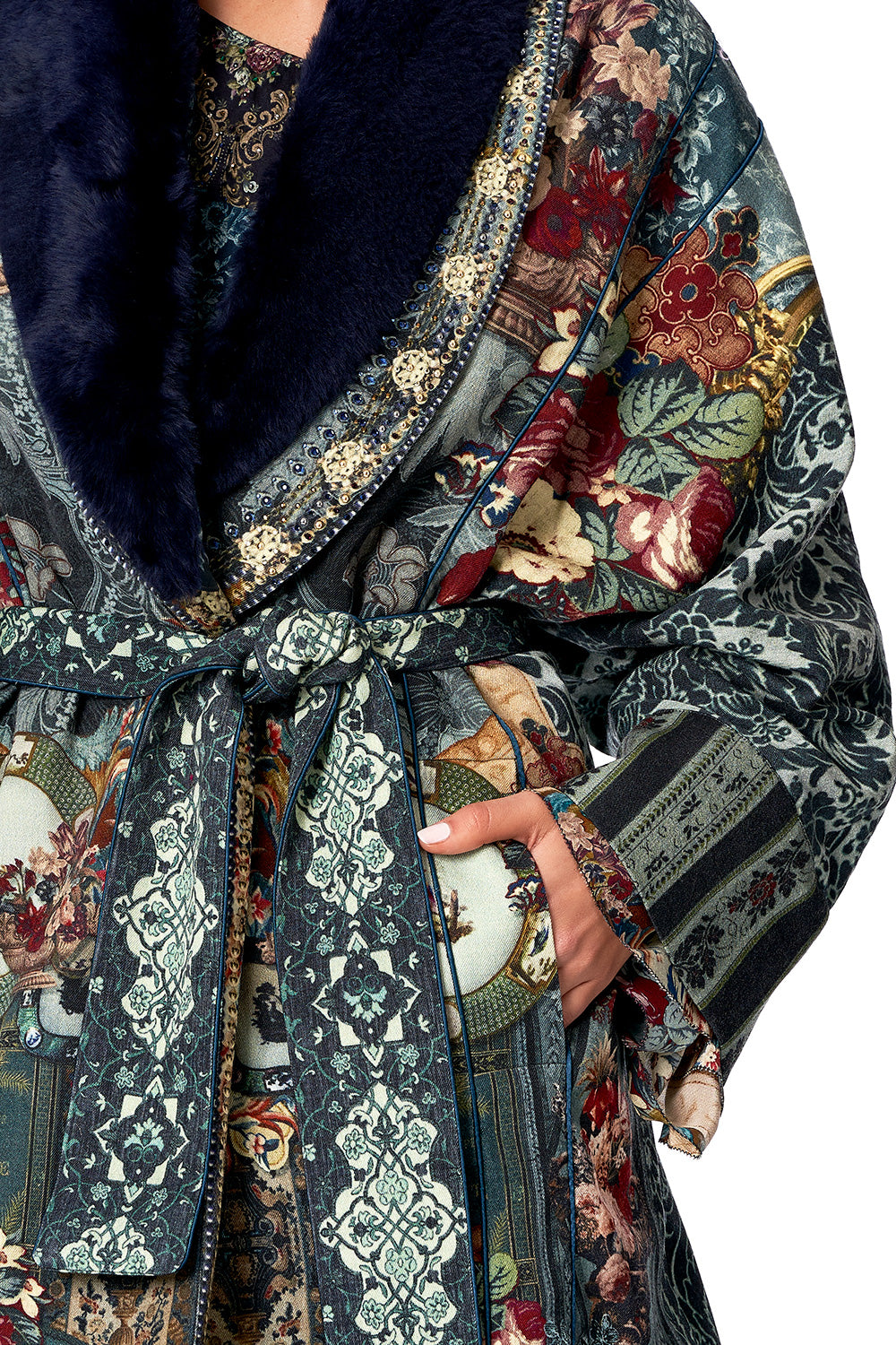 OPERA COAT HOTEL BOHEME