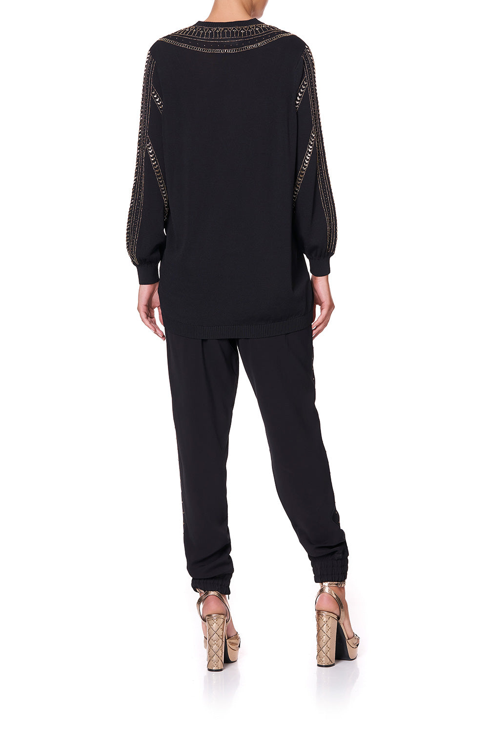 EMBELLISHED V NECK KNIT COBRA KING