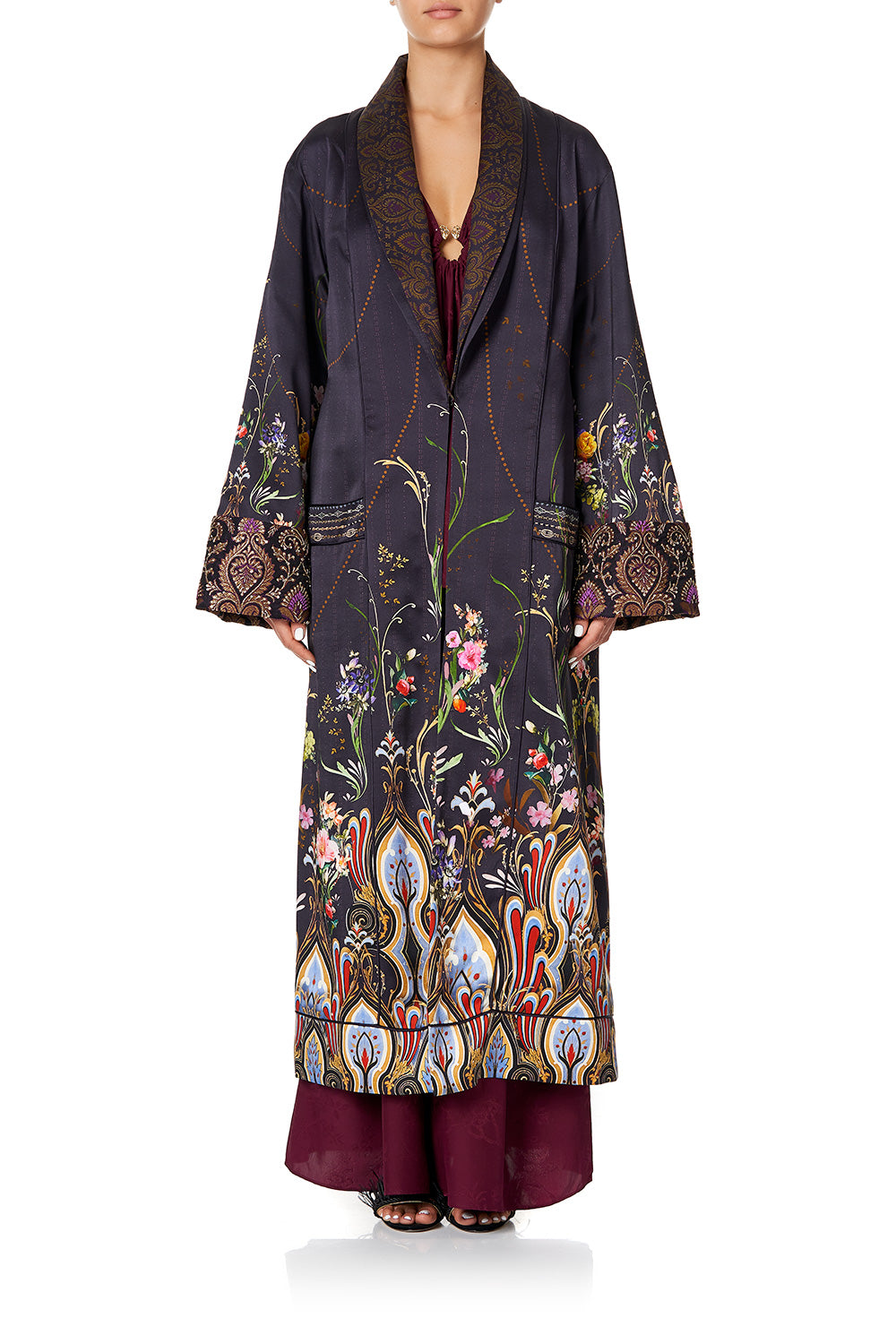 COAT WITH DETACHABLE BACK BAND WILD FLOWER