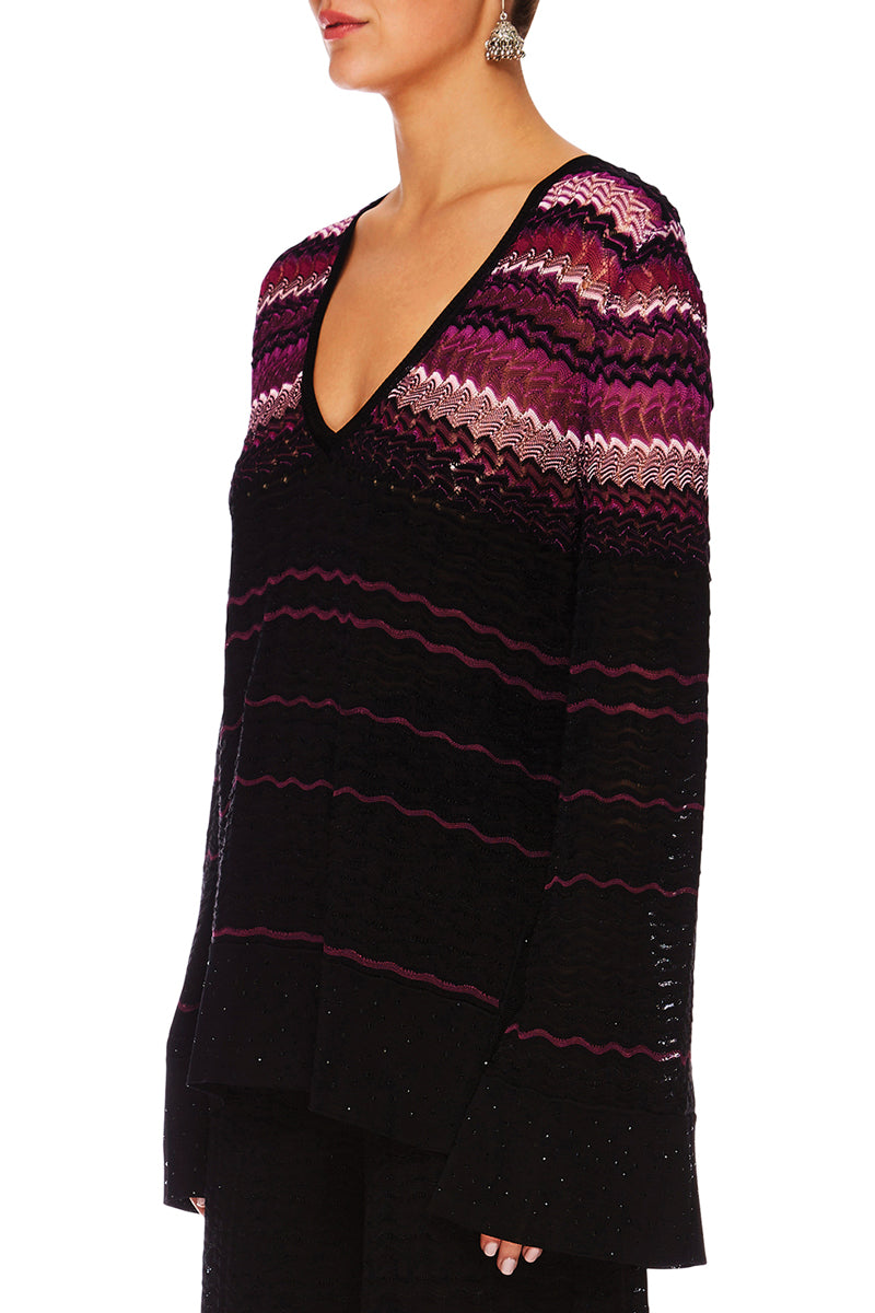 CAMILLA NIGHTS WITH HER FANCY STITCH V NECK