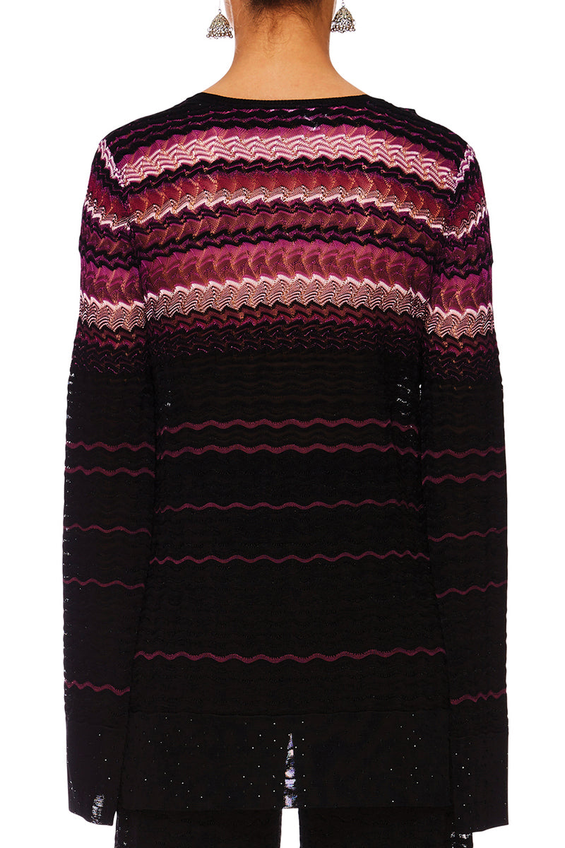 CAMILLA NIGHTS WITH HER FANCY STITCH V NECK