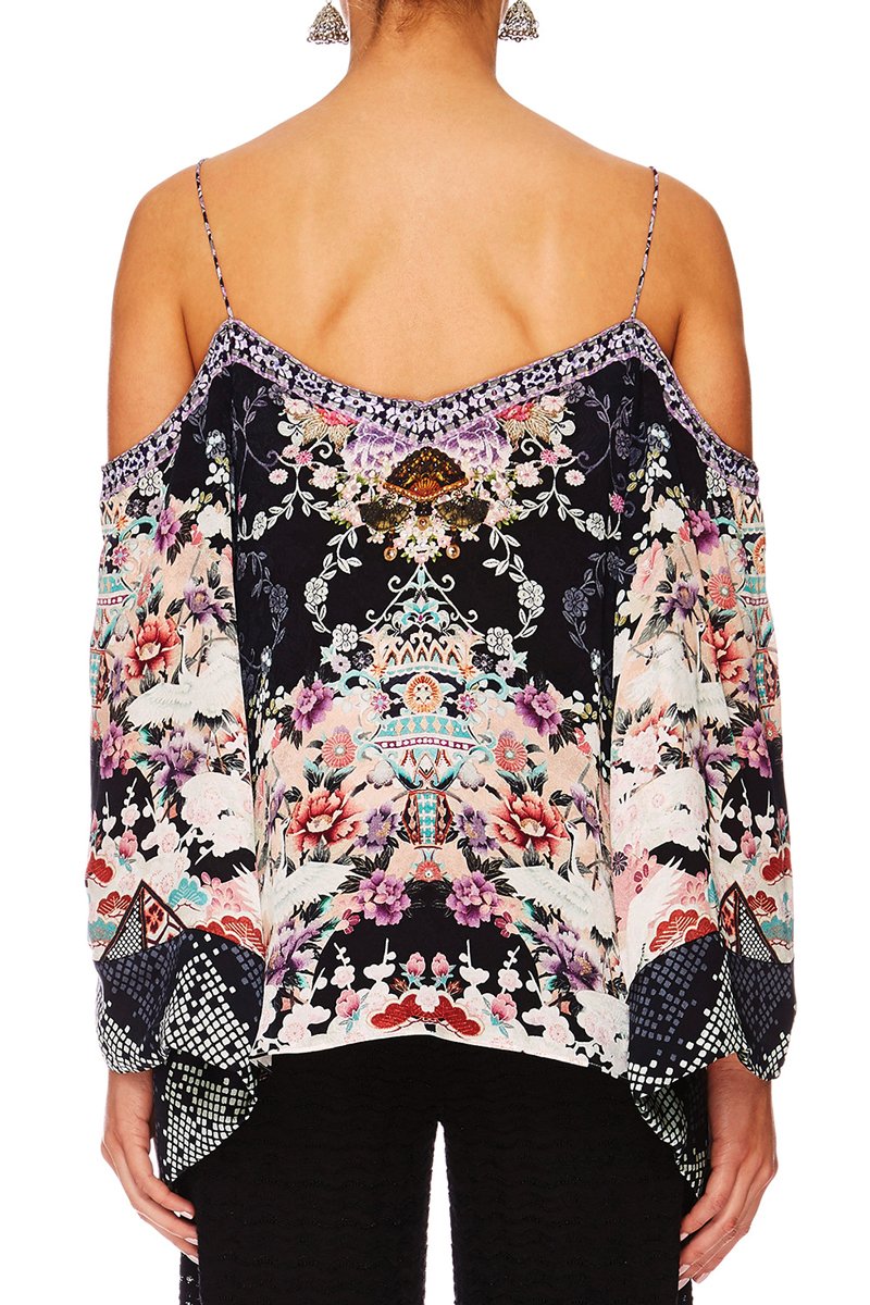 CAMILLA NIGHTS WITH HER FLARE SLEEVE TOP