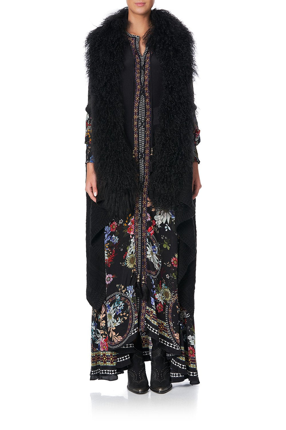 SHEARLING CAPE PAVED IN PAISLEY