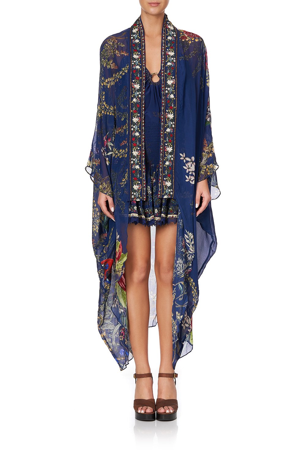 LAYER WITH KIMONO COLLAR WINGS IN ARMS