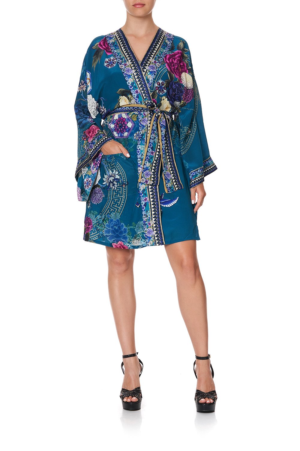 KIMONO WITH TIE BELT LUNAR GAZING