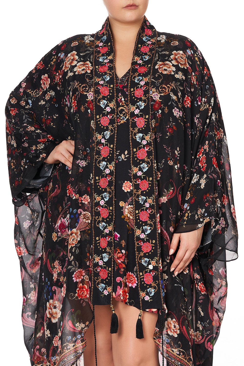 LAYER WITH KIMONO COLLAR A GIRL LIKE YOU