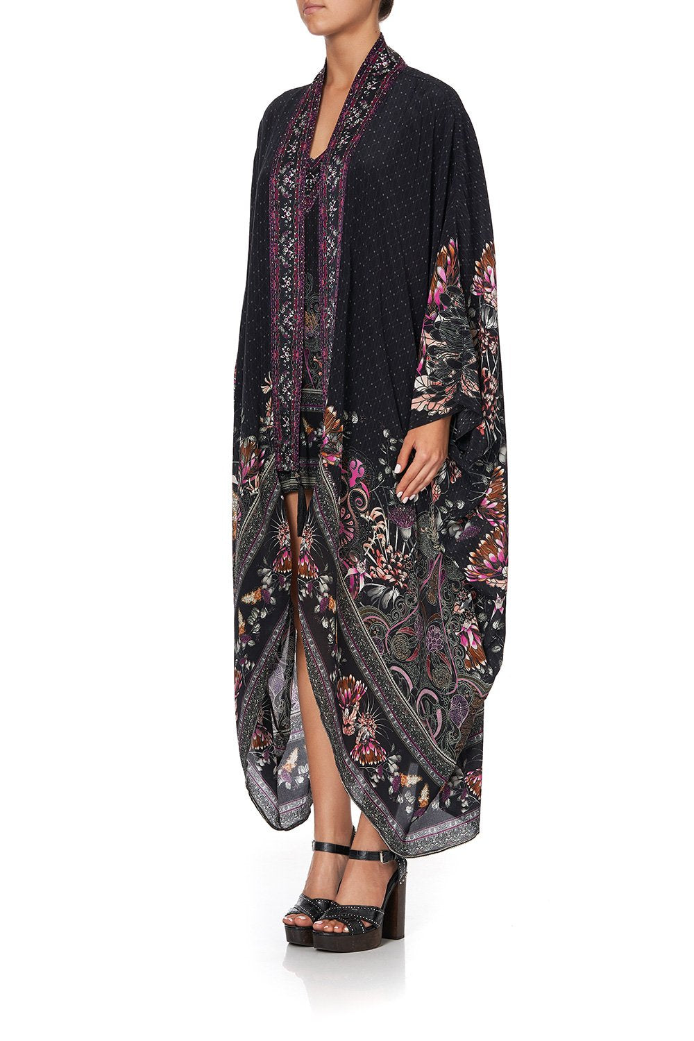 LAYER WITH KIMONO COLLAR RESTLESS NIGHTS