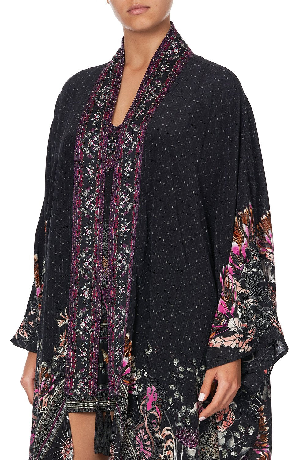 LAYER WITH KIMONO COLLAR RESTLESS NIGHTS
