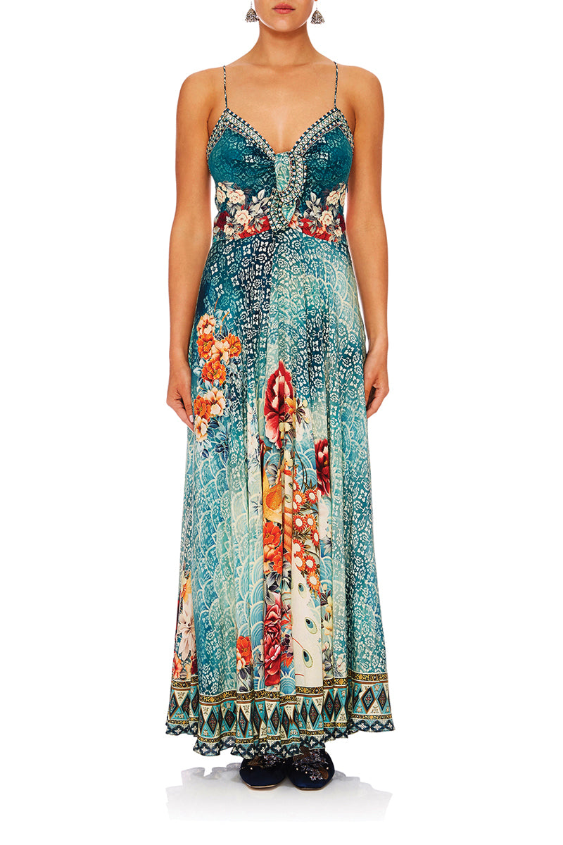 CAMILLA HER HEIRLOOM LONG DRESS W TIE FRONT