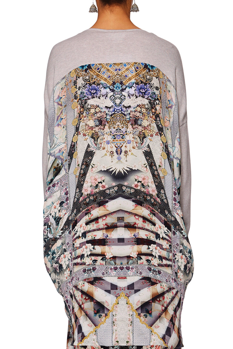 CAMILLA IN HER SHOES LONG SLEEVE JUMPER W PRINT BACK