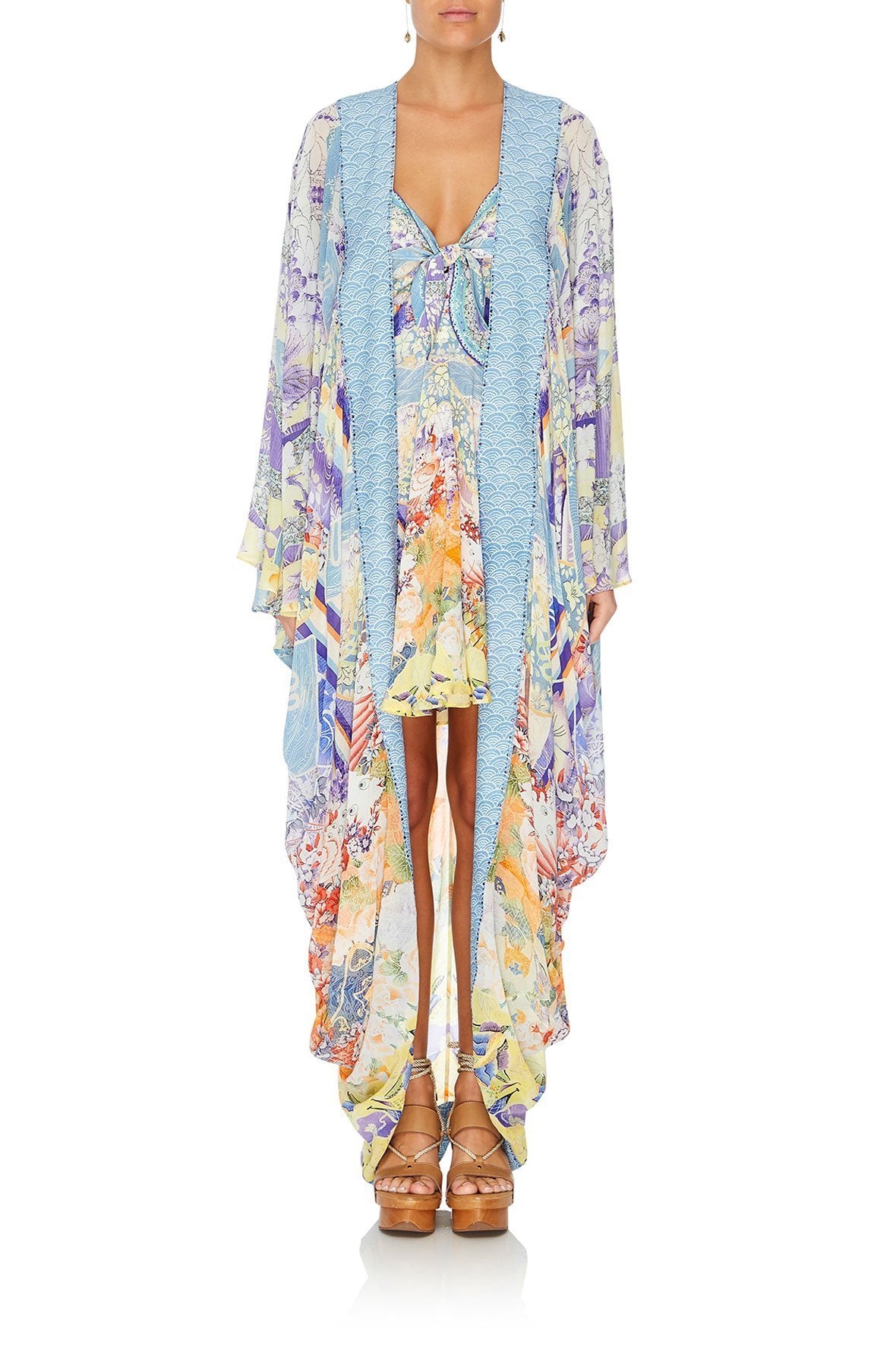 LONG CAPE GIRL IN THE KIMONO