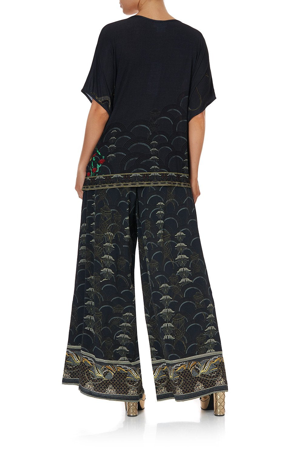 LOOSE ROUND NECK TEE WISE WINGS