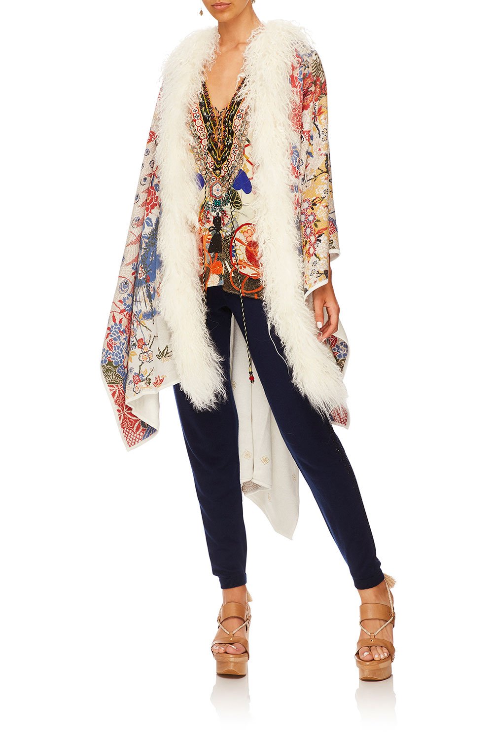 OVERSIZED PONCHO WITH FUR LADY LABYRINTH