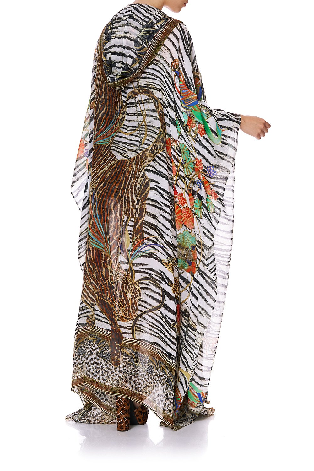 OVERSIZED ROBE COSMIC CONFLICT