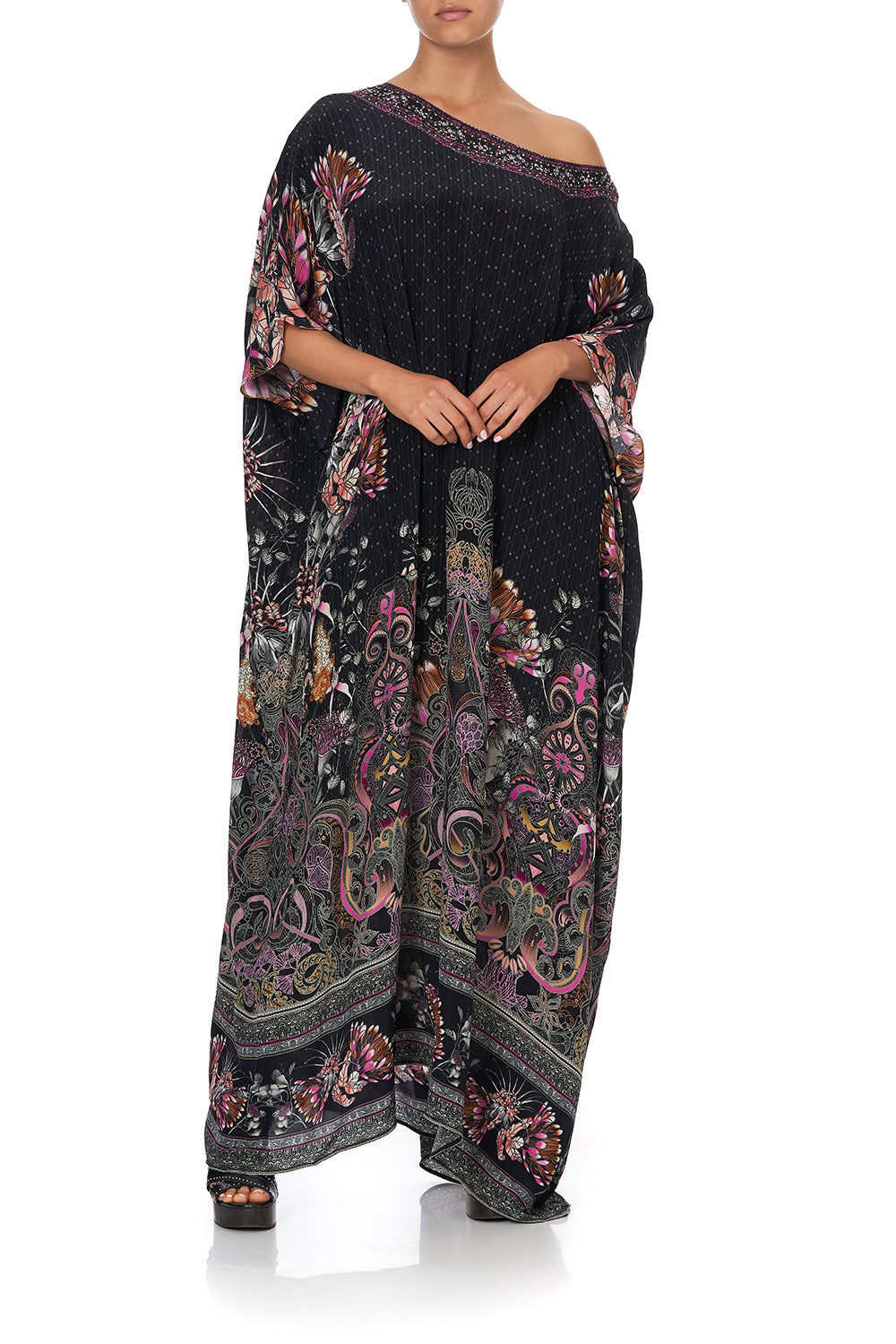 ROUND NECK KAFTAN RESTLESS NIGHTS
