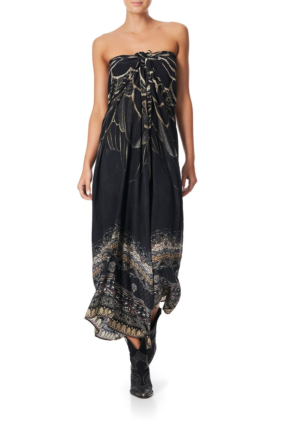 ROUND NECK KAFTAN UNDER A FULL MOON