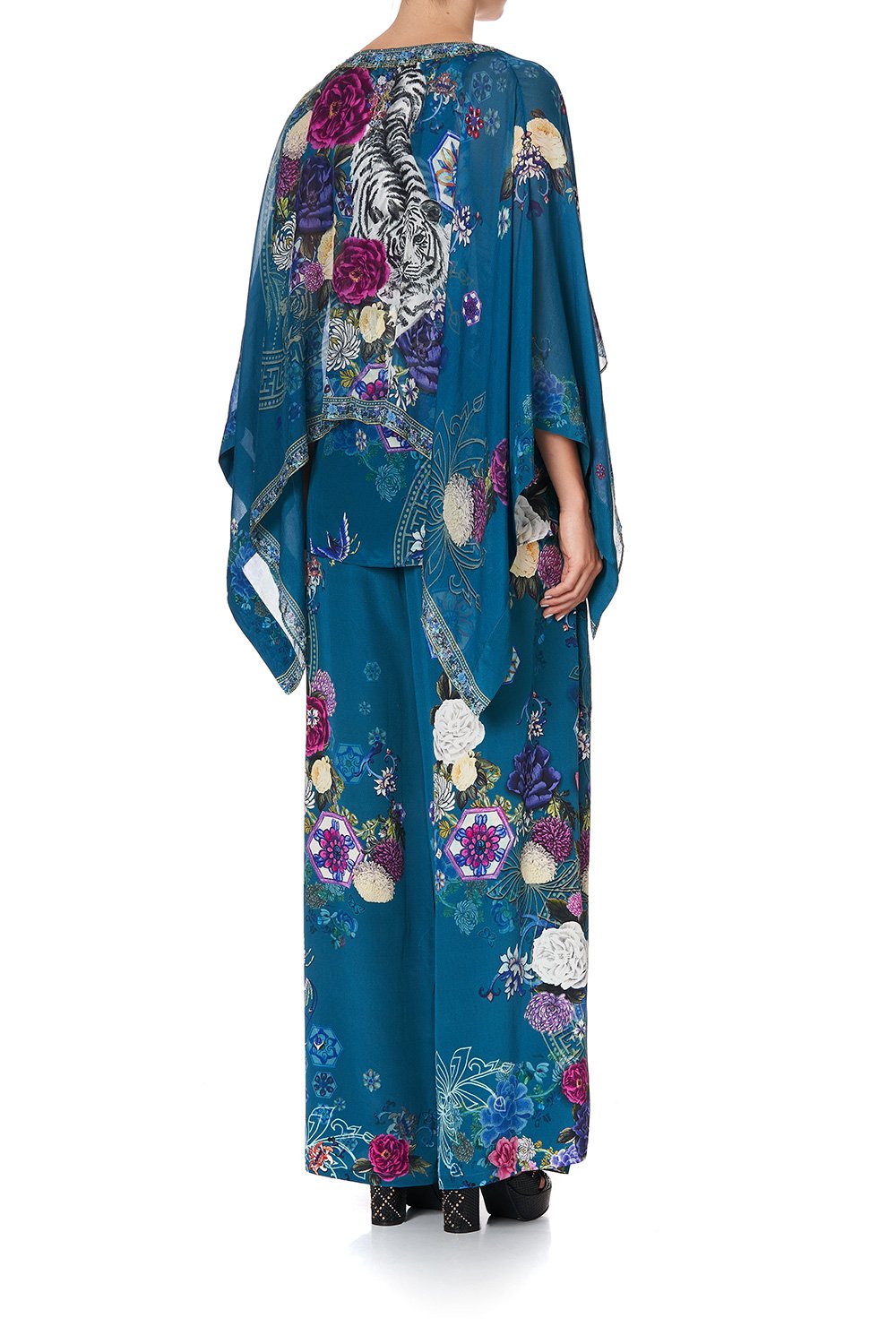 SHEER LAYERED TOP LUNAR GAZING