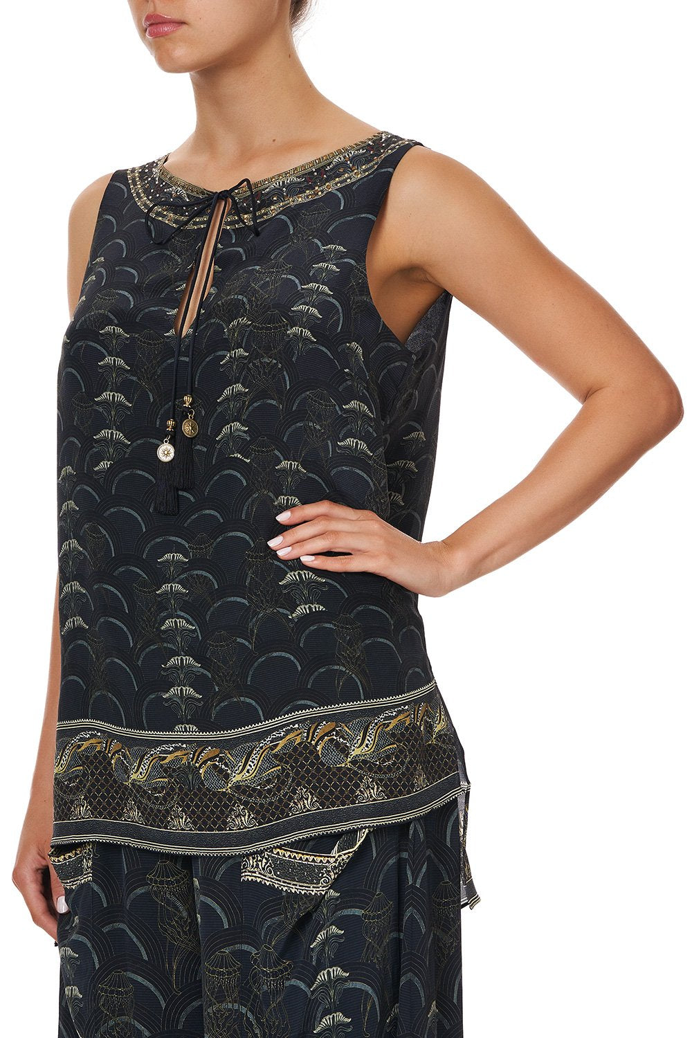 SIDE SPLIT TOP WISE WINGS