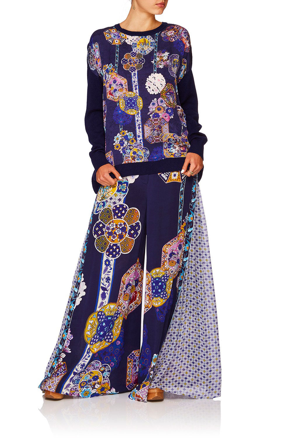 CAMILLA STAR GAZER LOOSE FIT JUMPER W KNIT BACK