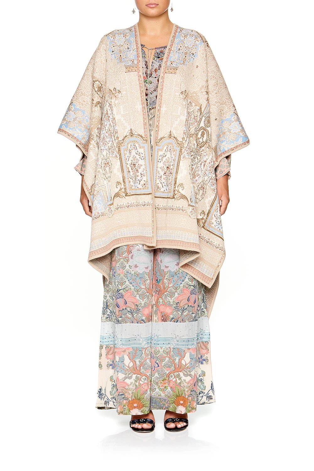 THROW OVER PONCHO BLANCHES BLESSING