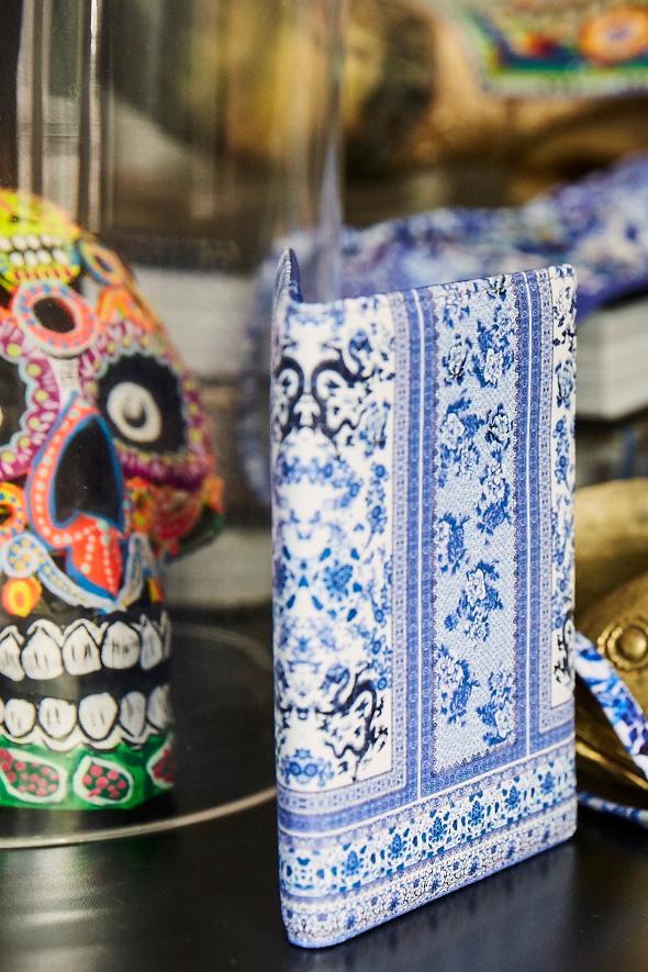 POTTERY LOTTERY PASSPORT HOLDER