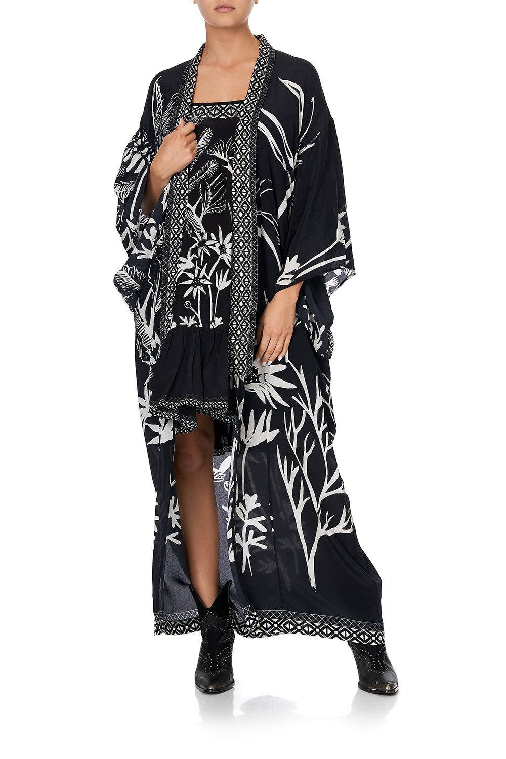 KIMONO COAT BOTANICAL BANDITS