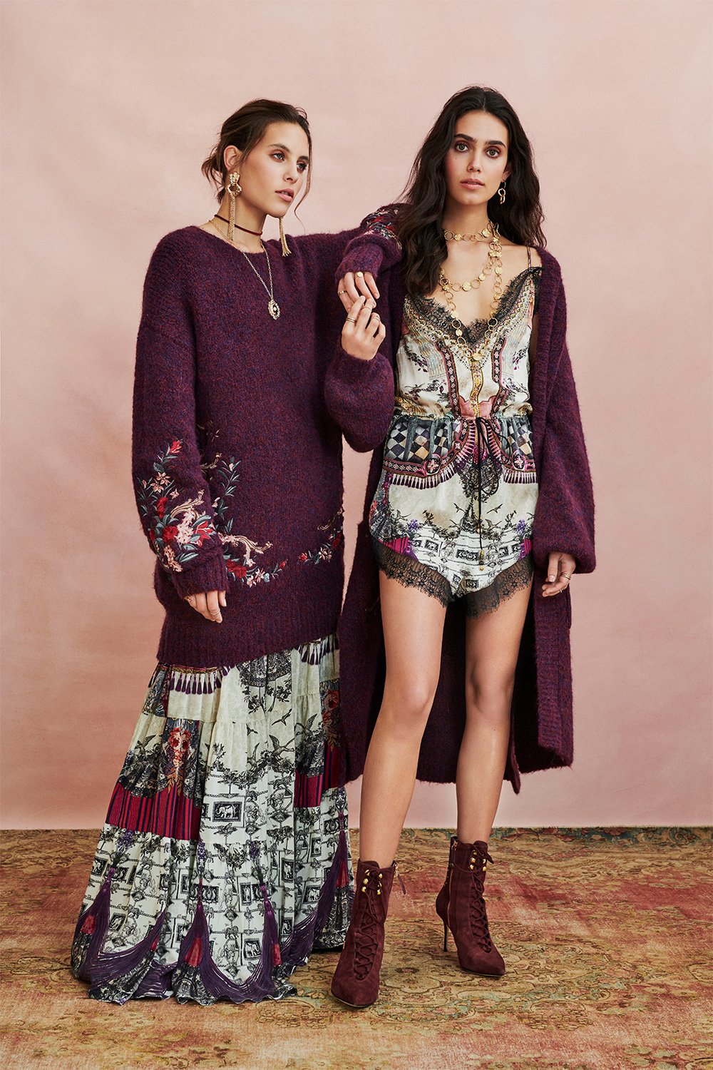 V-NECK LACE PLAYSUIT VIOLET CITY