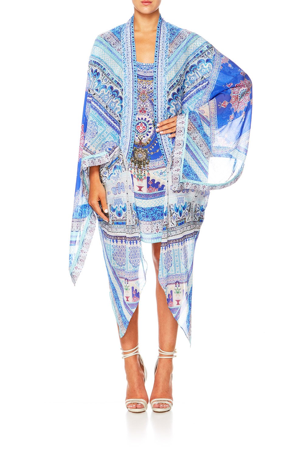 STRENGTH IN RAYS LONG DRAPED ROBE