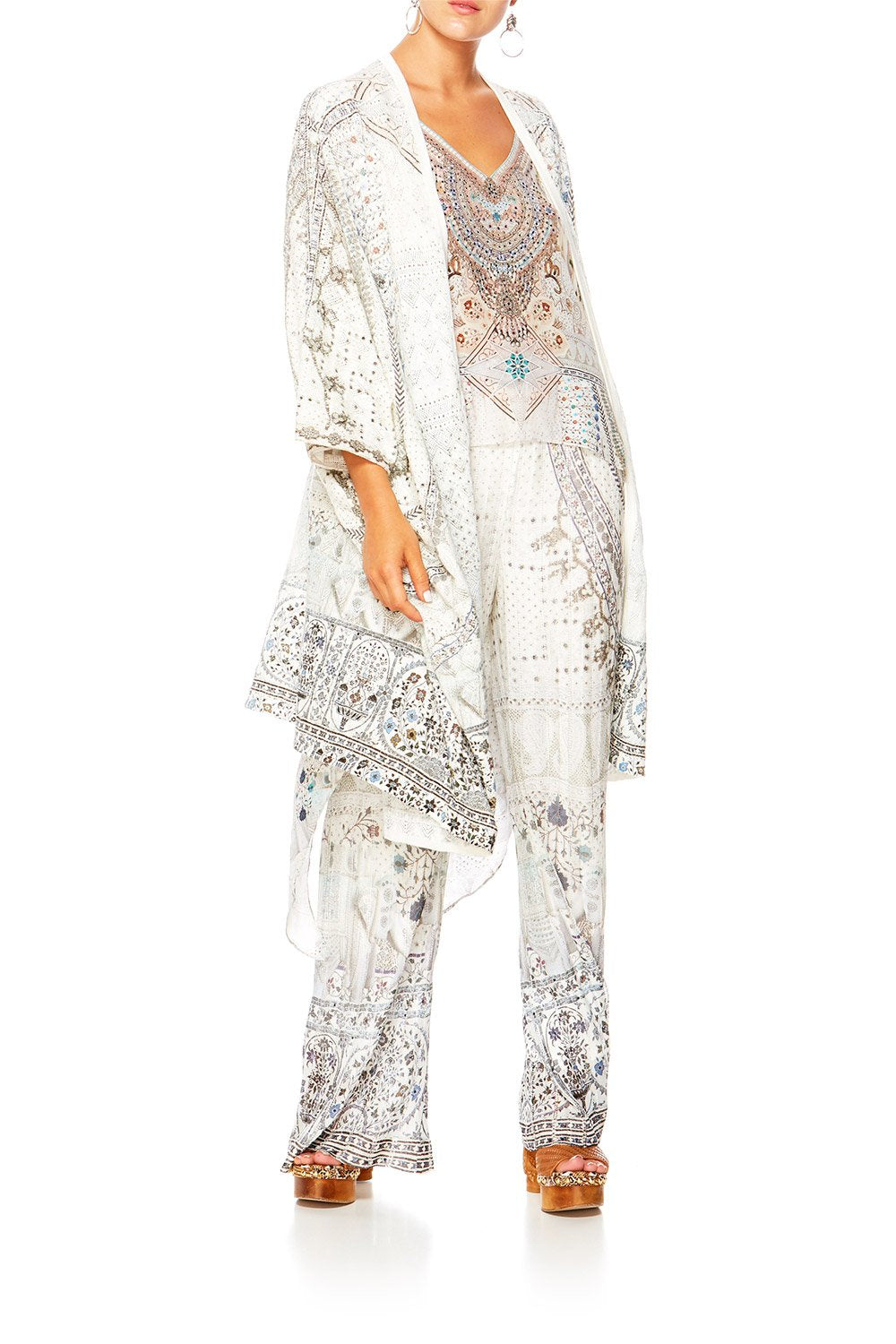 BREAKFAST WITH SILVIA KNIT CAPE