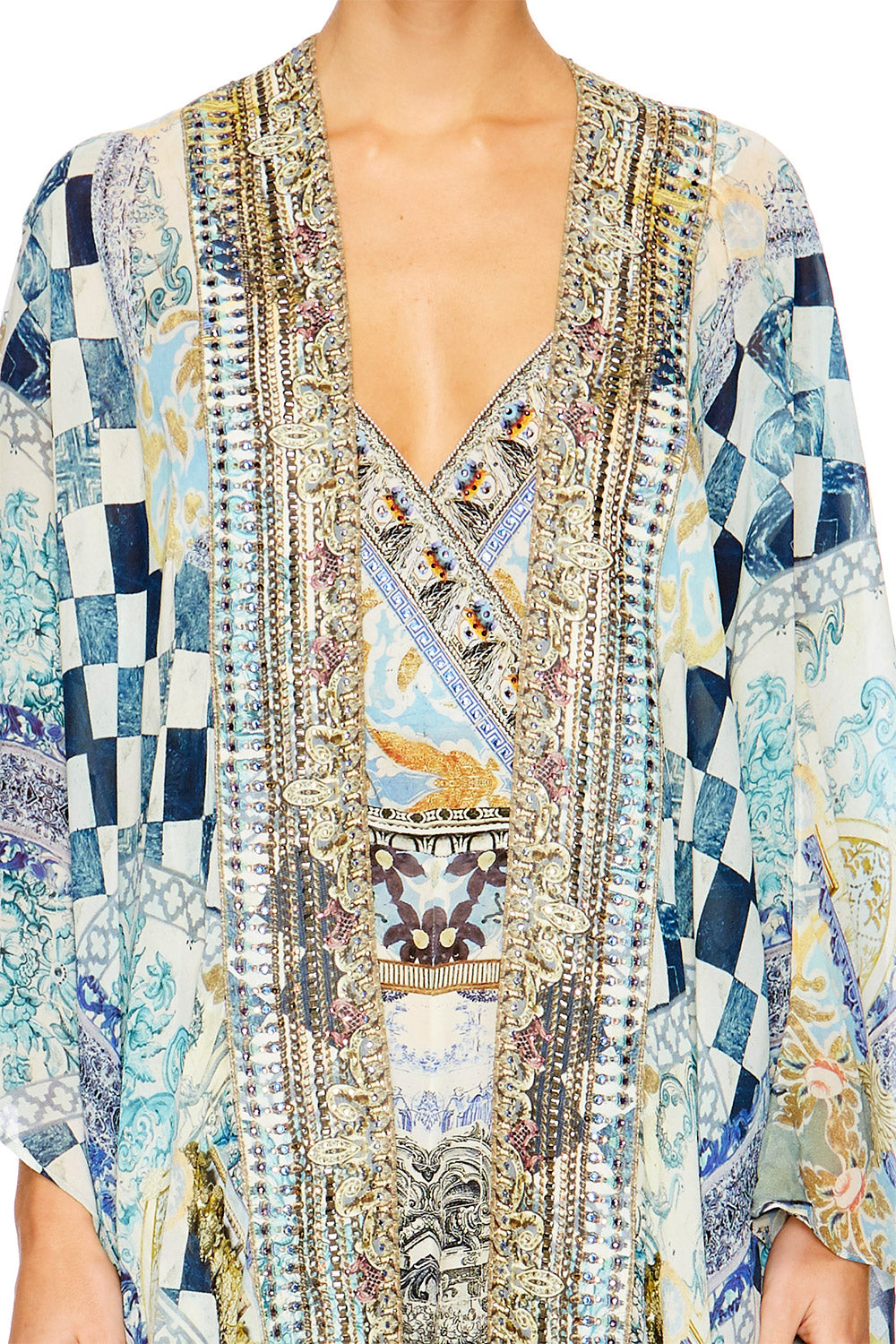 LOVERS DREAM LONG SLEEVE LONG CAPE