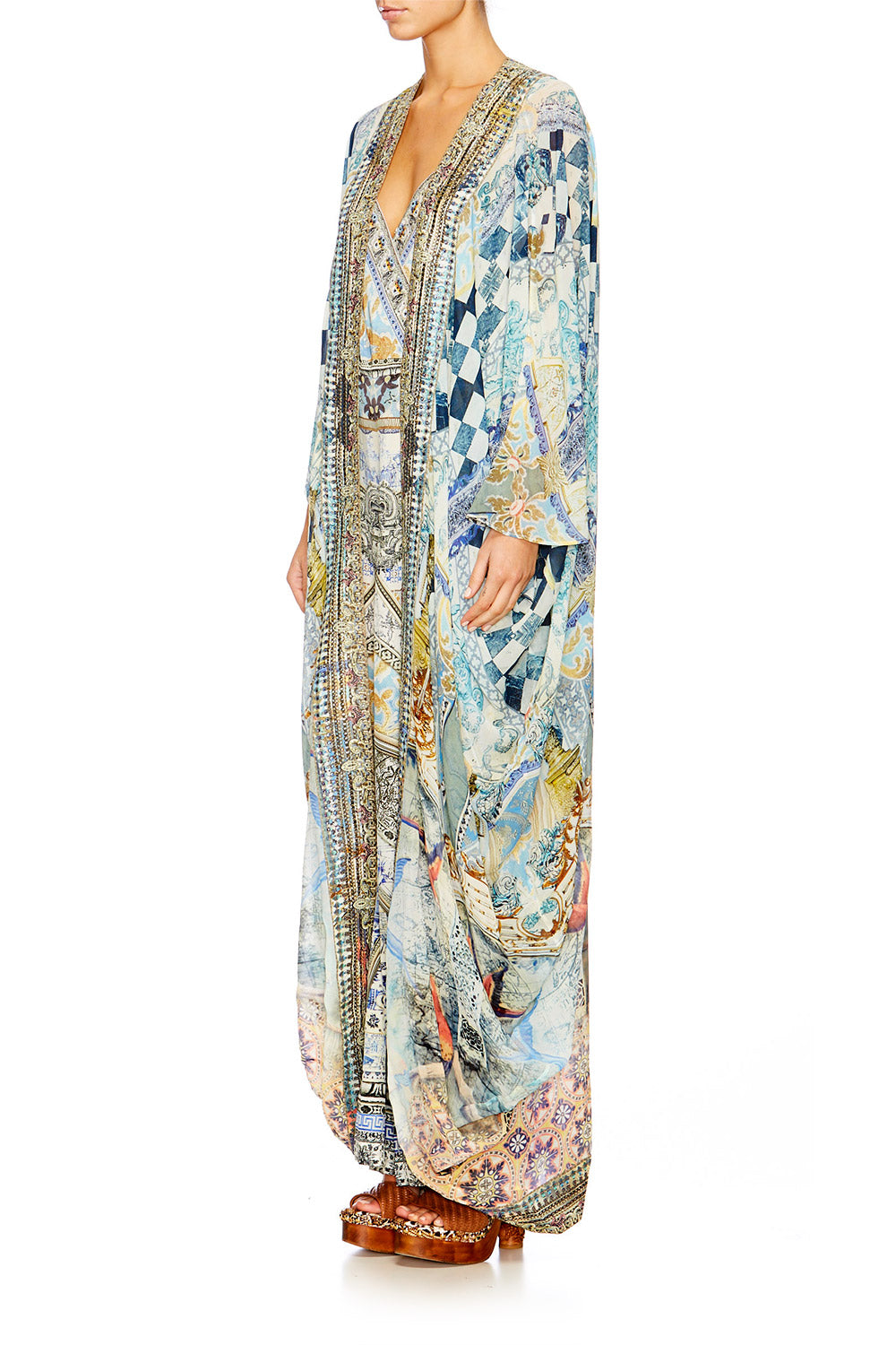 LOVERS DREAM LONG SLEEVE LONG CAPE