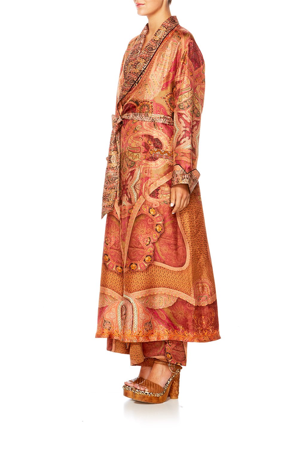 FAMILY GATHERING LONG ROBE W TIE