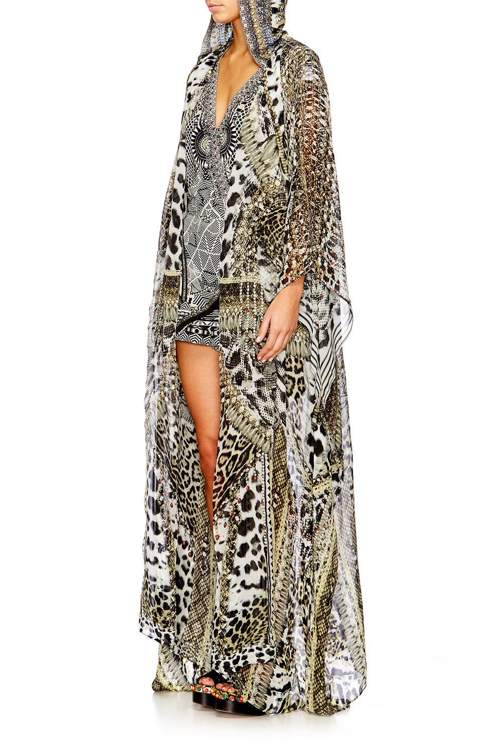 ANIMAL INSTINCT OVERSISED ROBE