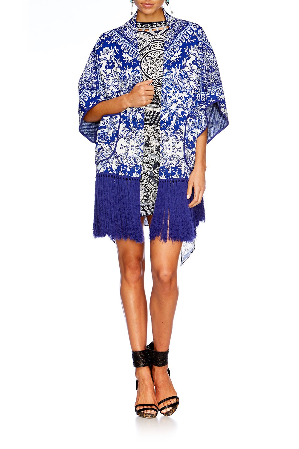 POETS SANCTUARY PONCHO W POCKETS & FRINGING