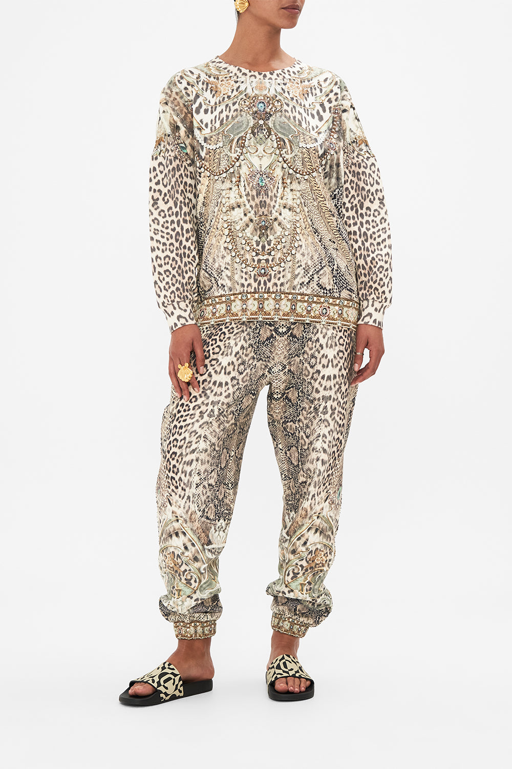 CAMILLA sweat shirt in Looking Glass Houses print