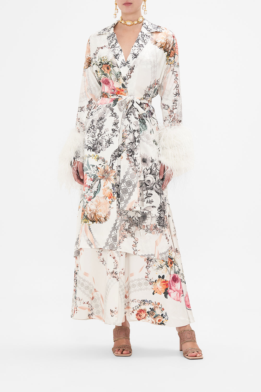 CAMILLA white silk coat with feathers in De Hhaar Memoirs print