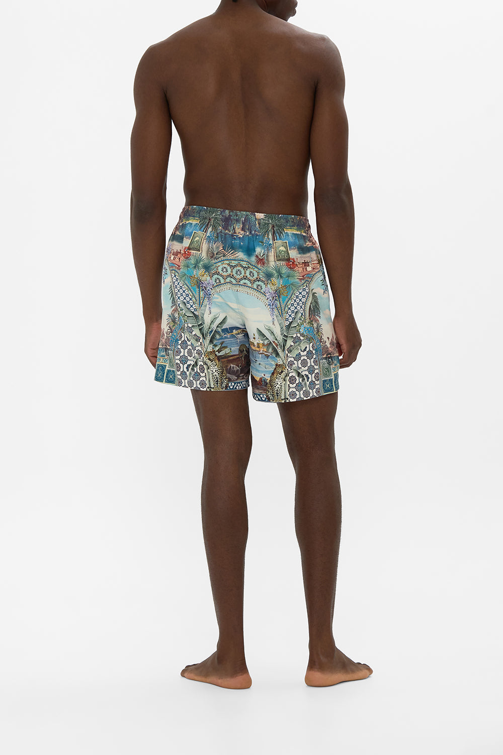 BOARDSHORT DE LARGO MEDIO CON CINTURA ELÁSTICA POSTCARDS & PALM TREES