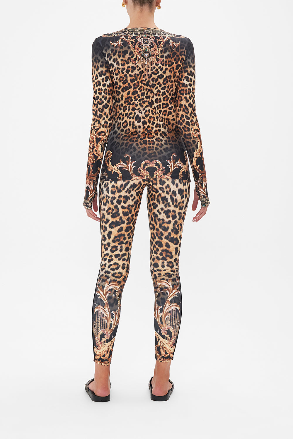 LONG SLEEVE THUMBHOLE TOP RUNNING IN THE WILD