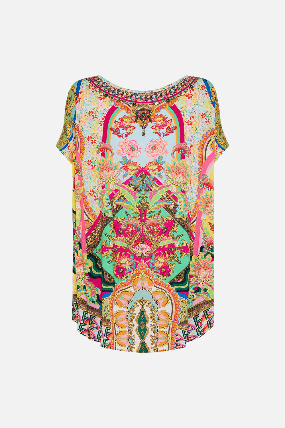 Video of model wearing CAMILLA loose fit tee in Ciao Bella print