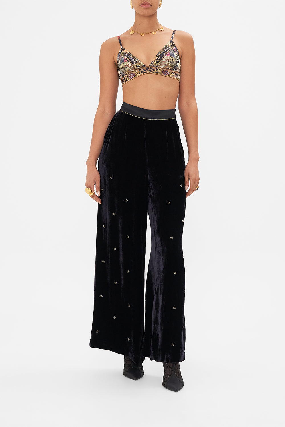 SOFT BRA WITH BACK CLIP A NIGHT AT THE OPERA