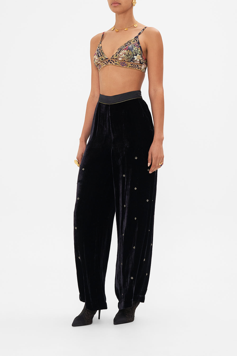 SOFT BRA WITH BACK CLIP A NIGHT AT THE OPERA