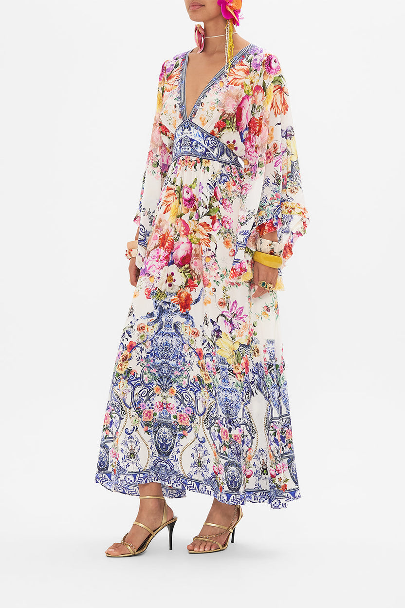 WAISTED DRESS WITH KIMONO SLEEVE STITCHED IN TIME