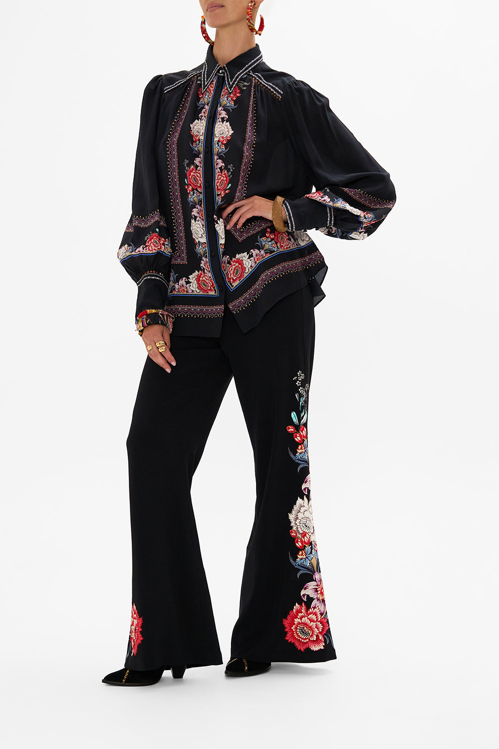 CAMILLA silk blouse in Volendam Dolls print