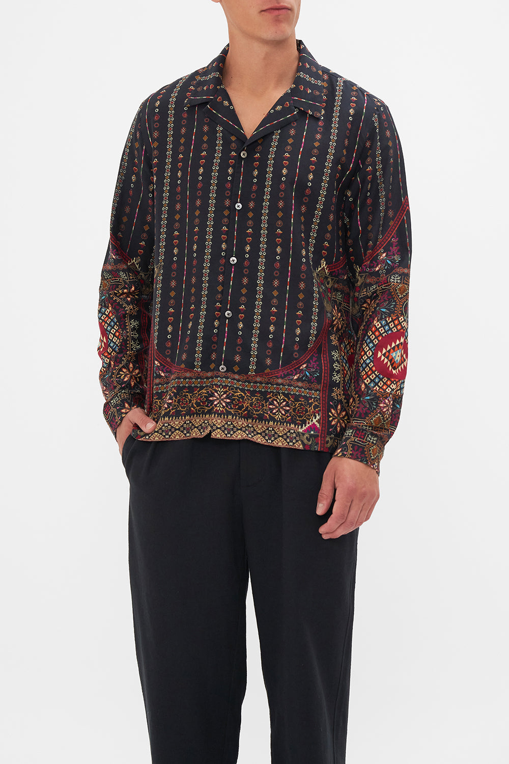 The CAMILLA LONG SLEEVE CAMP COLLARED SHIRT THE WANDERING ONES in our  print.