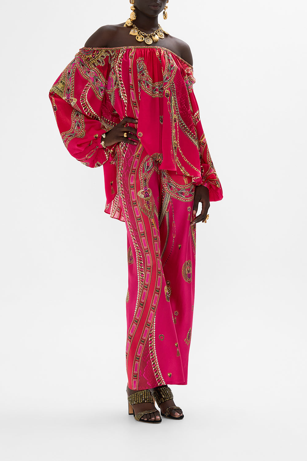 FLARED BLOUSON SLEEVE BLOUSE KISSED BY A COBRA