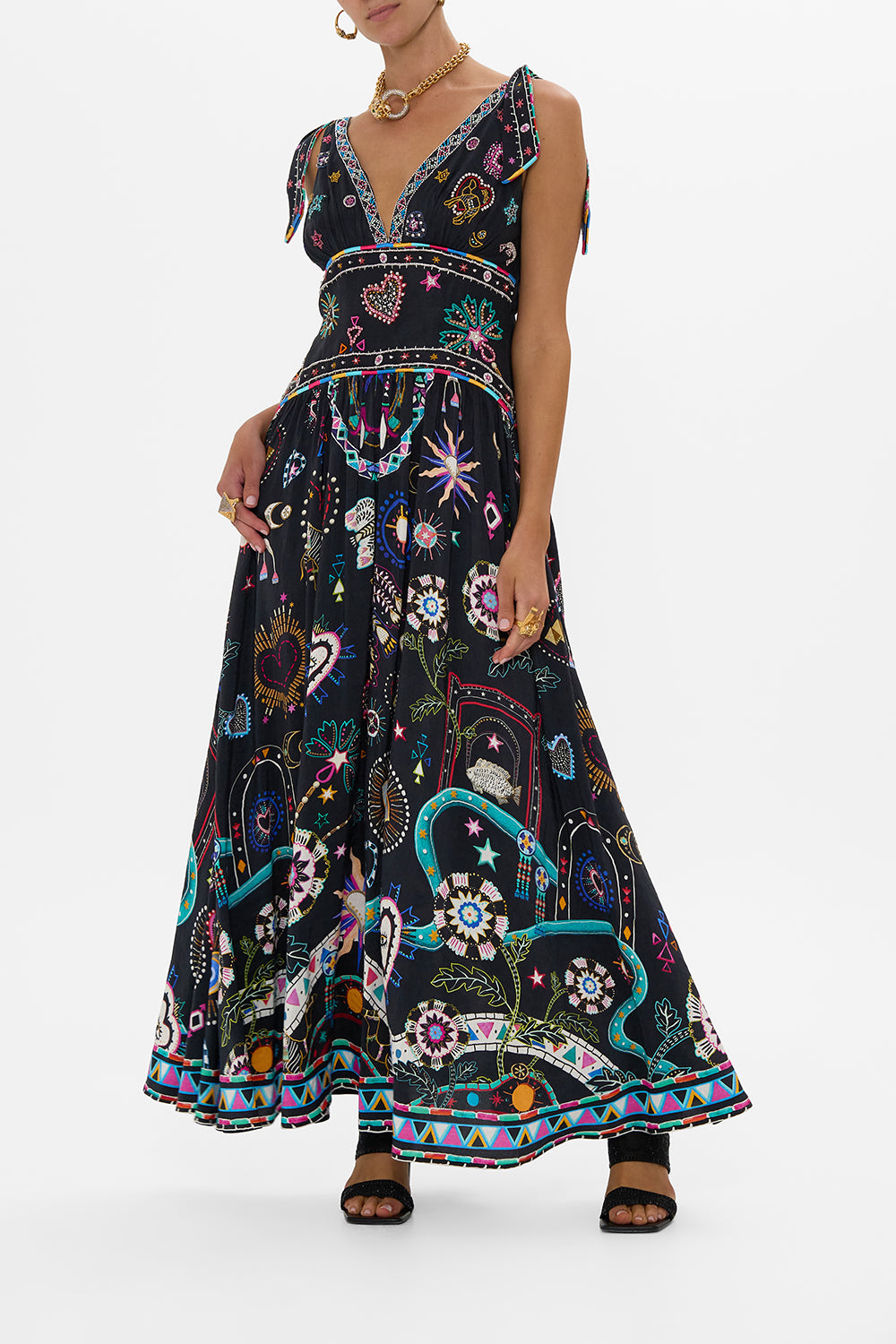 VESTIDO CON LAZOS EN LOS HOMBROS NUBIAN NIGHTS