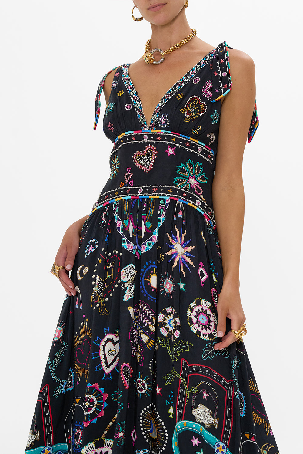 VESTIDO CON LAZOS EN LOS HOMBROS NUBIAN NIGHTS