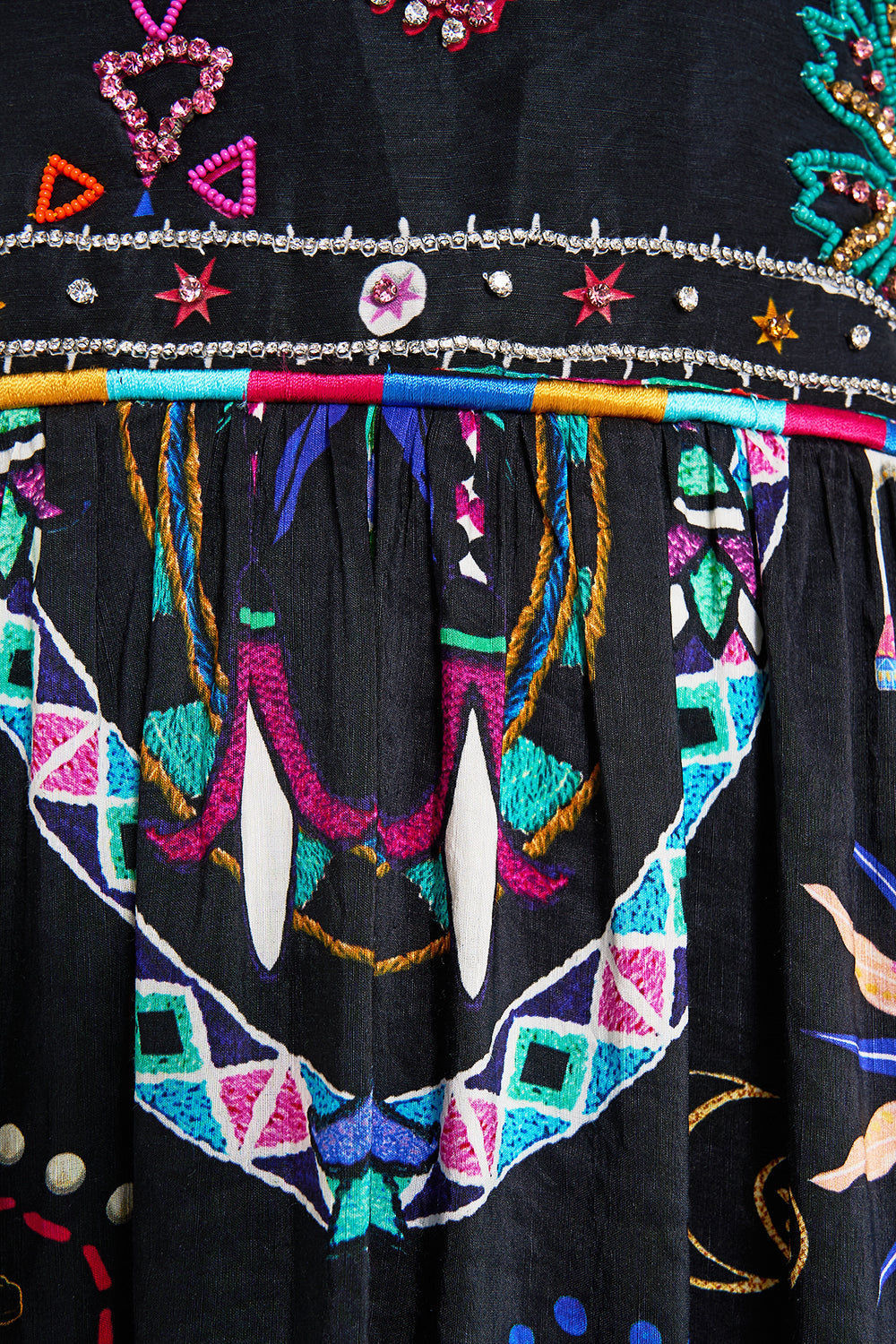 VESTIDO CON LAZOS EN LOS HOMBROS NUBIAN NIGHTS